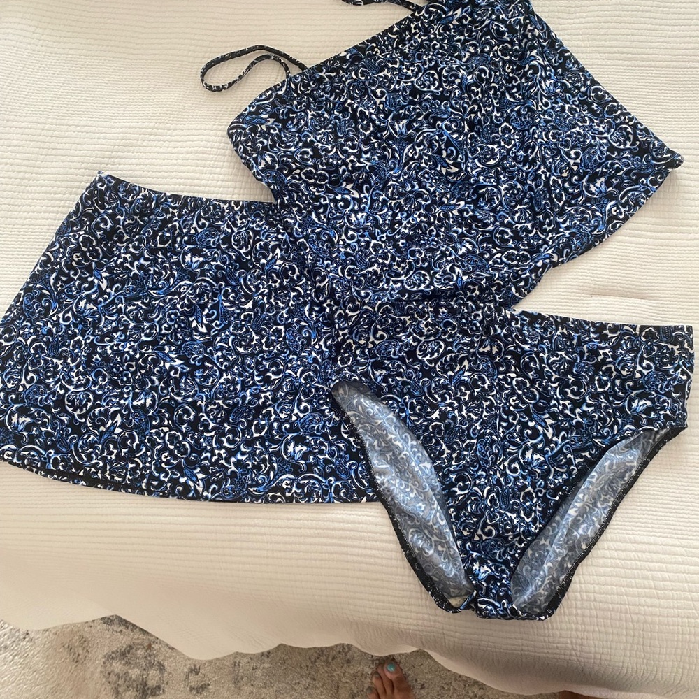 Lands End 3 piece 14L Blue and White Floral Swimsuit Set